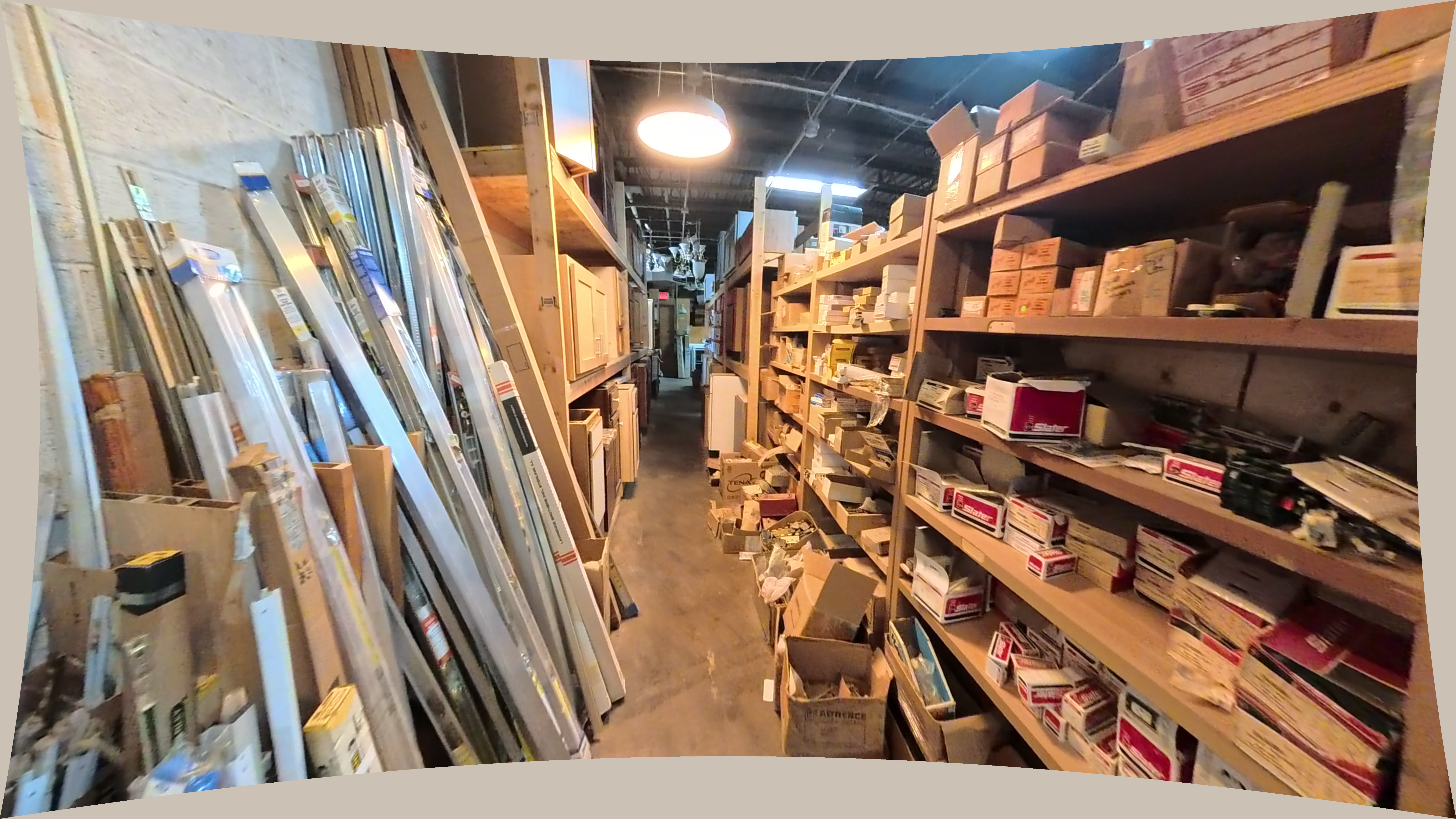 Lawrence Hardware Box