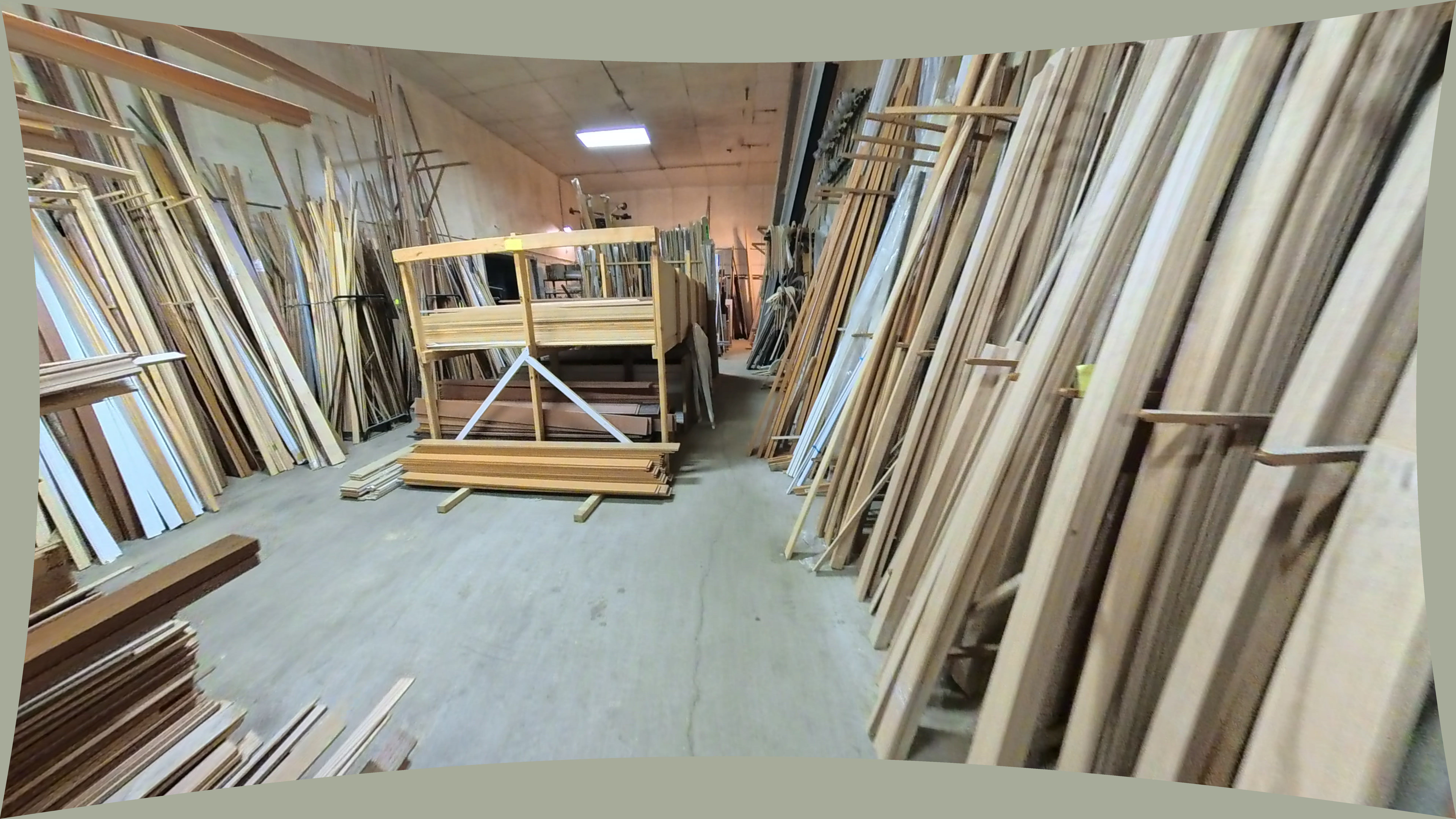 Stacked Horizontal Wood Trim, Bottom Left Floor