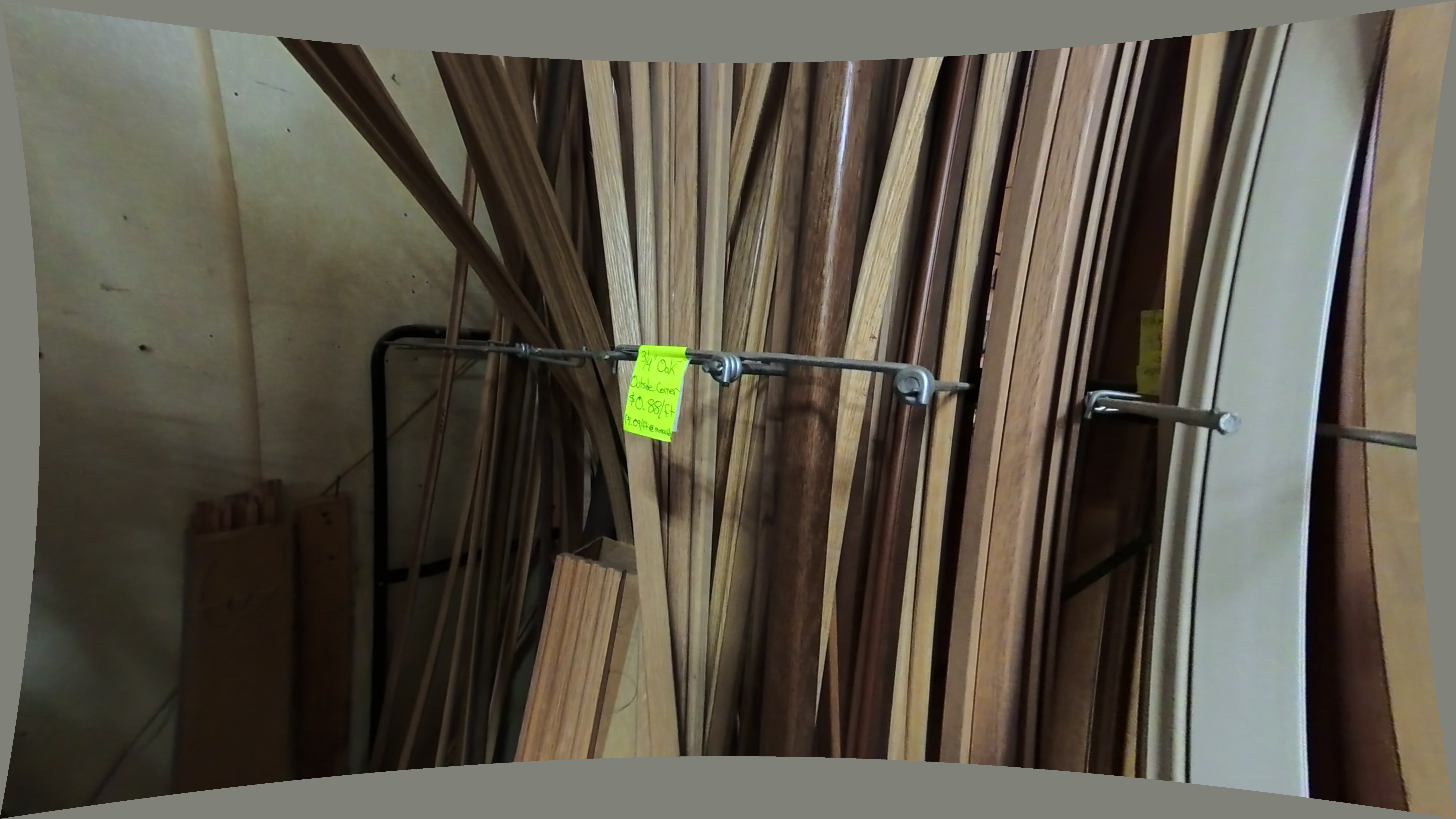 3/4" Oak Outside Corner Molding